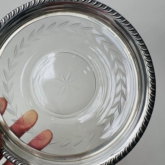 Vintage Sterling Silver Trimmed Glass/Crystal 7.5” Serving plate - Picture 4 of 7